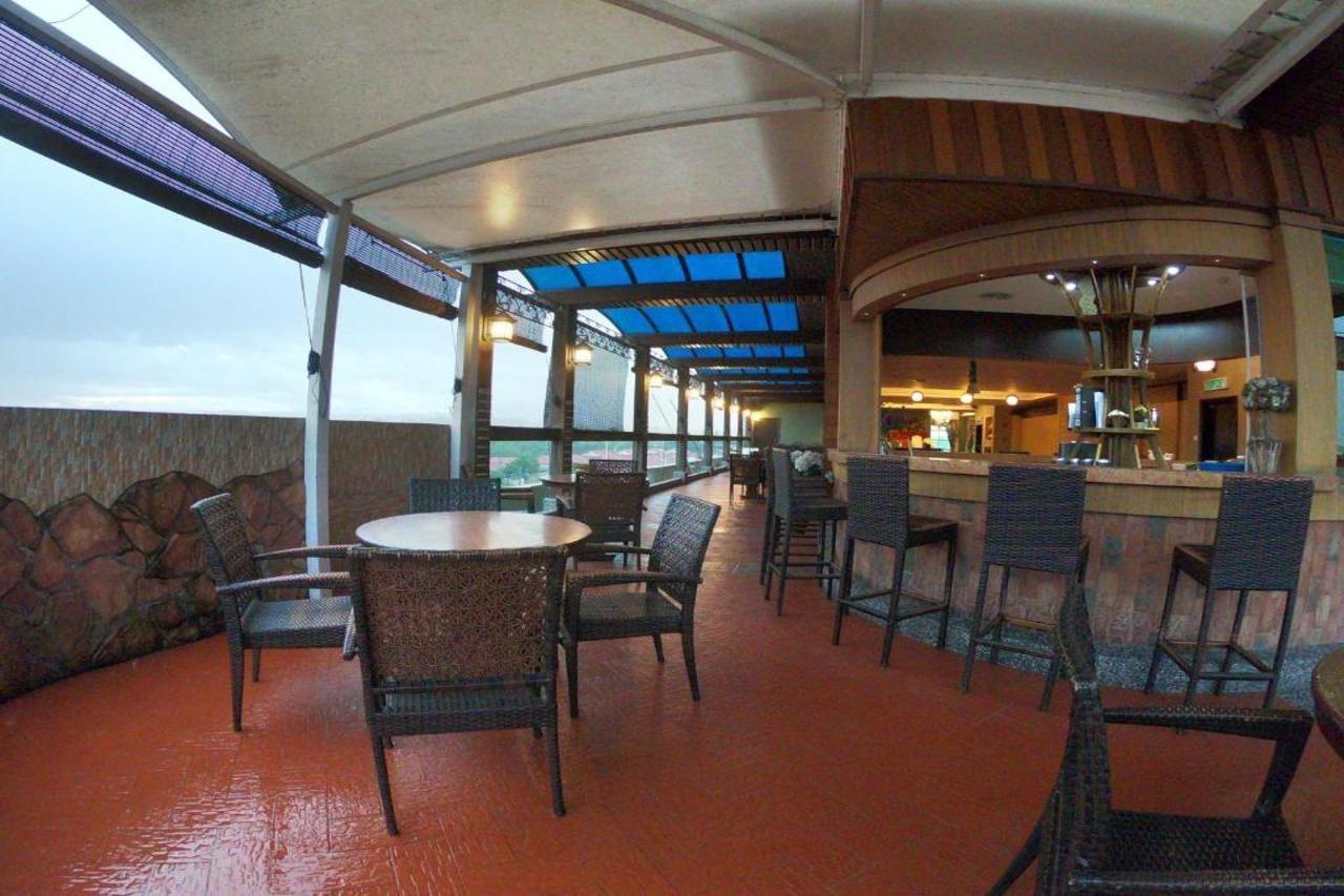 Sento Hotel Keningau Екстер'єр фото