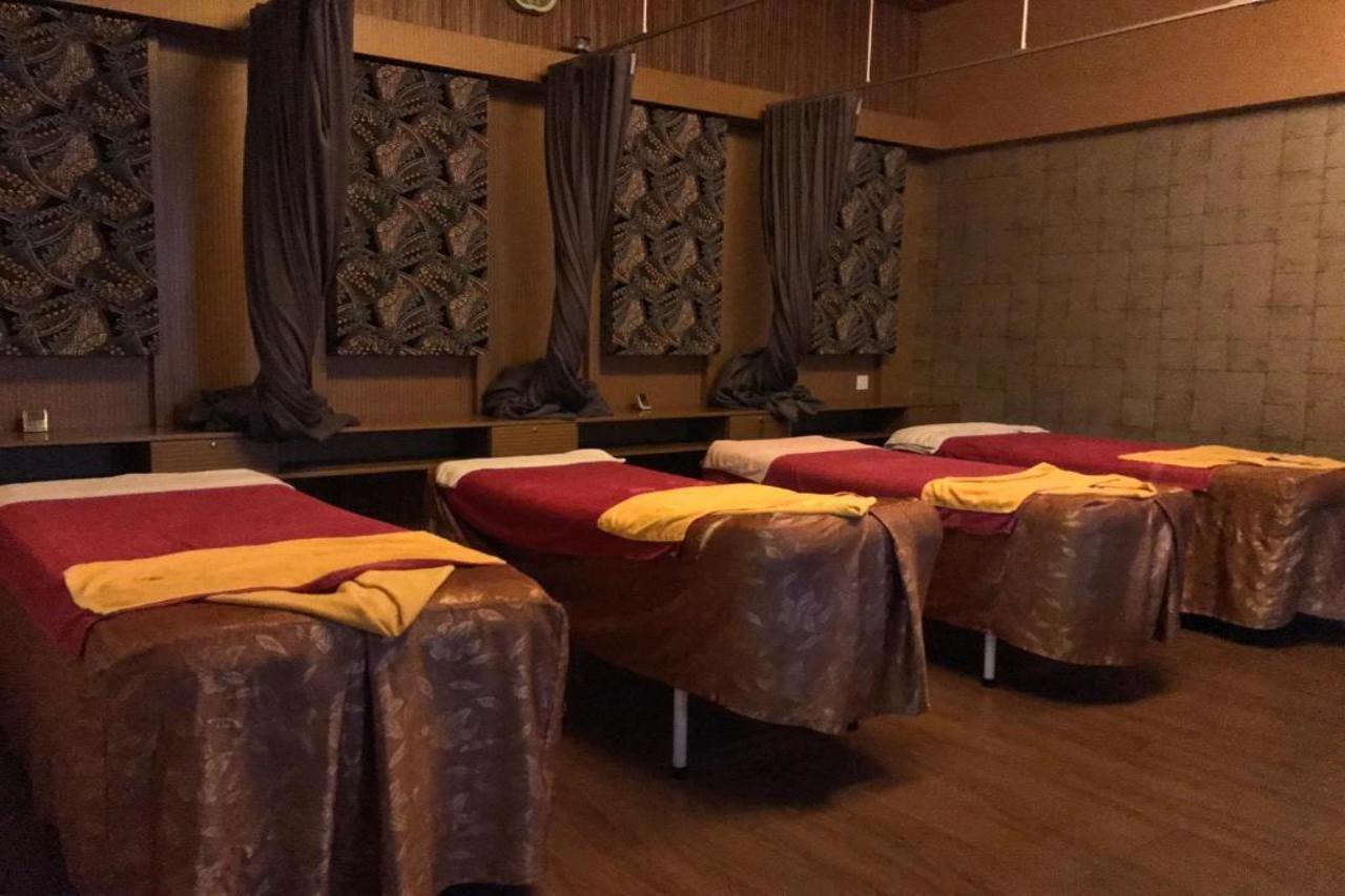 Sento Hotel Keningau Екстер'єр фото