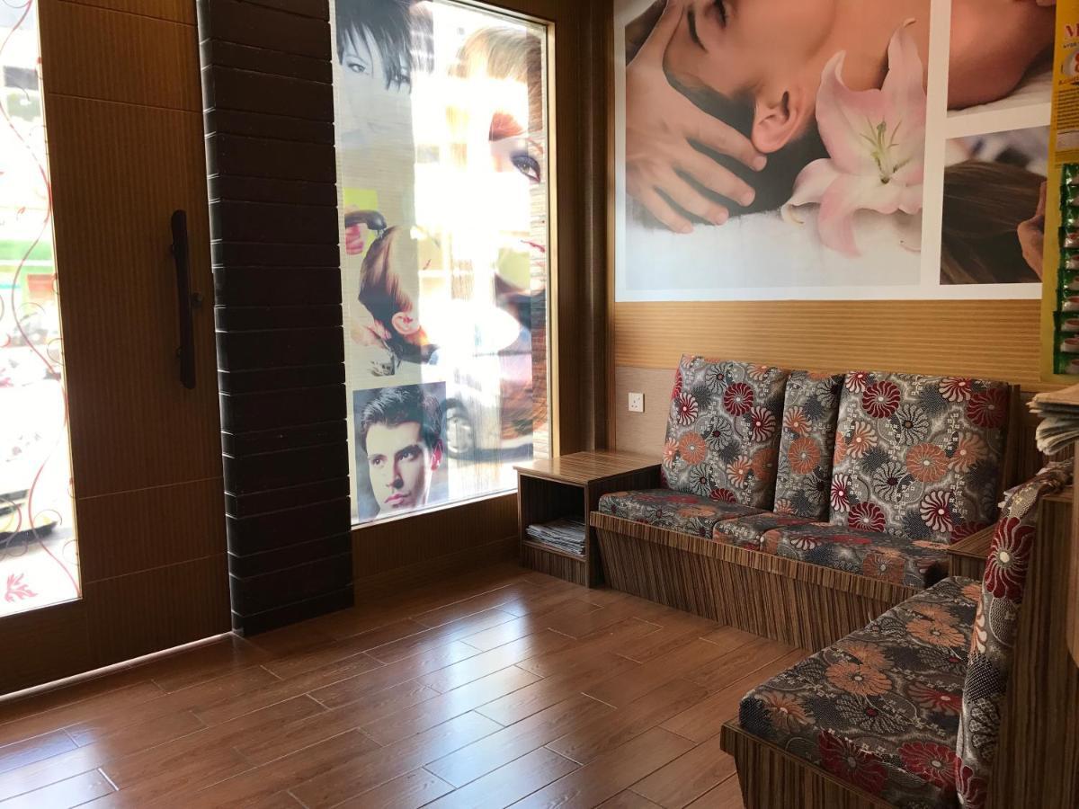 Sento Hotel Keningau Екстер'єр фото