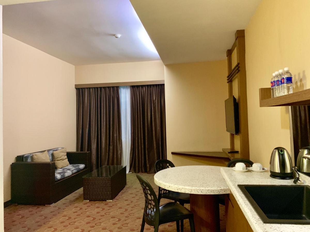 Sento Hotel Keningau Екстер'єр фото